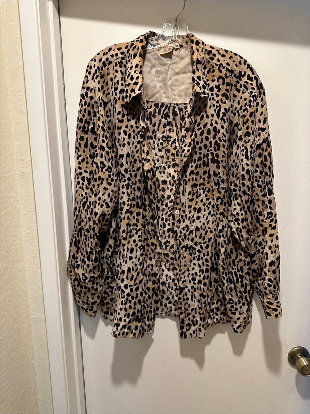 Suitsme 100% Silk Leopard Print Button Down Long Sleeve Blouse Size XL